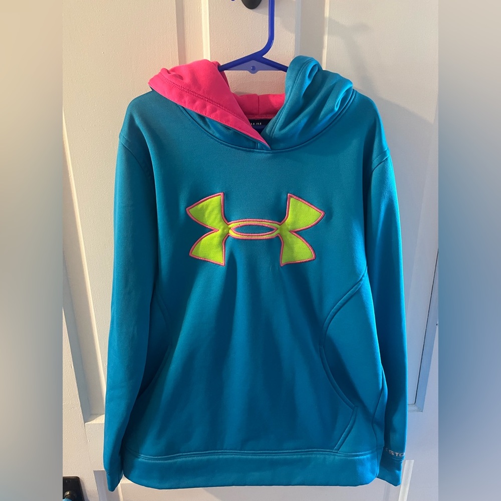 Girls Under Armour Youth Medium Sweatshirt, Gently used